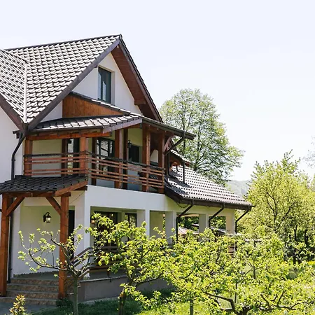 Farm stay Pensiunea Tania-nora